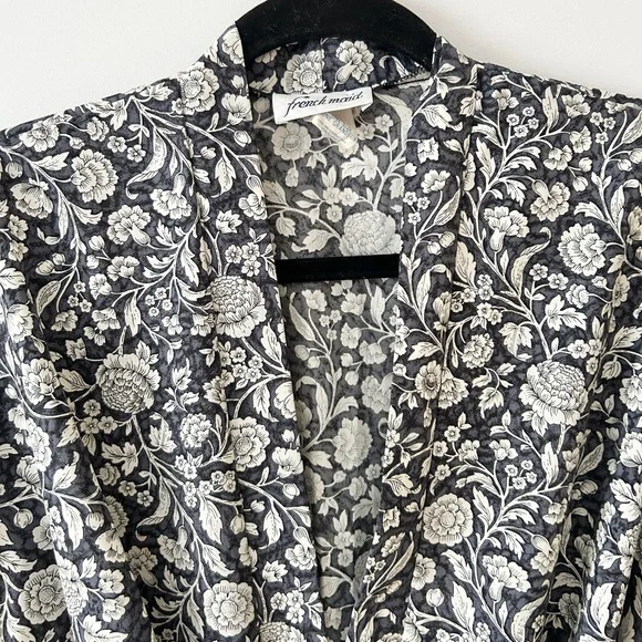 Vintage French Maid Patterned Robe - Picture 5 of 5